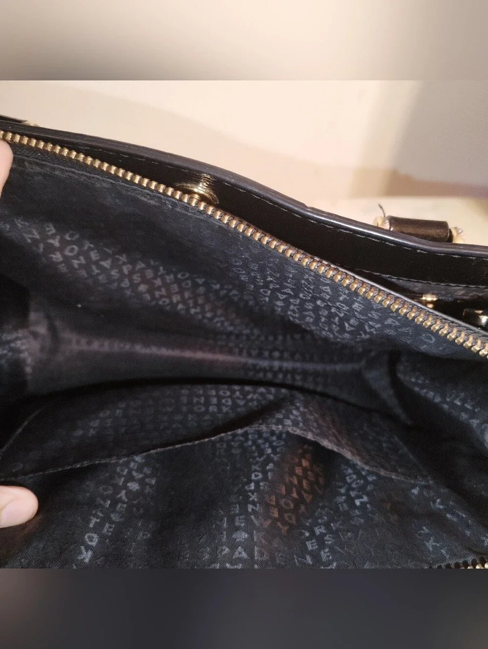 Kate Spade black patent crossbody top handle bag missing Long Strap